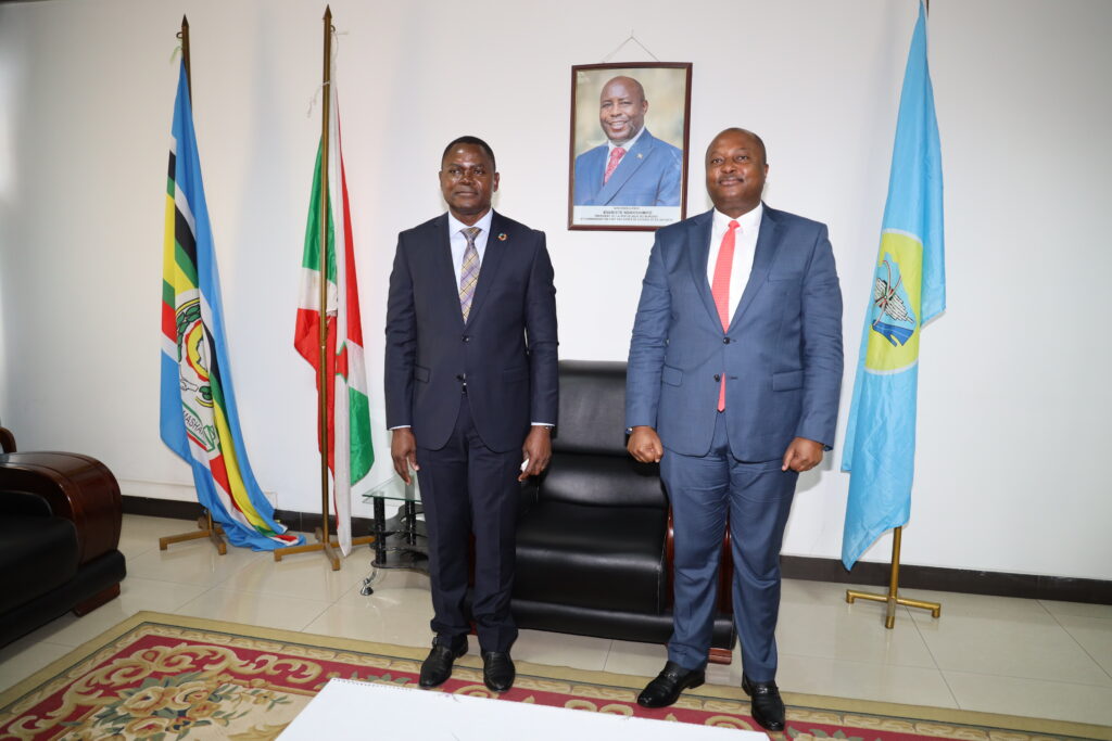 The new UNDP Resident Representative in Burundi presents his Letters of Appointment Ministry